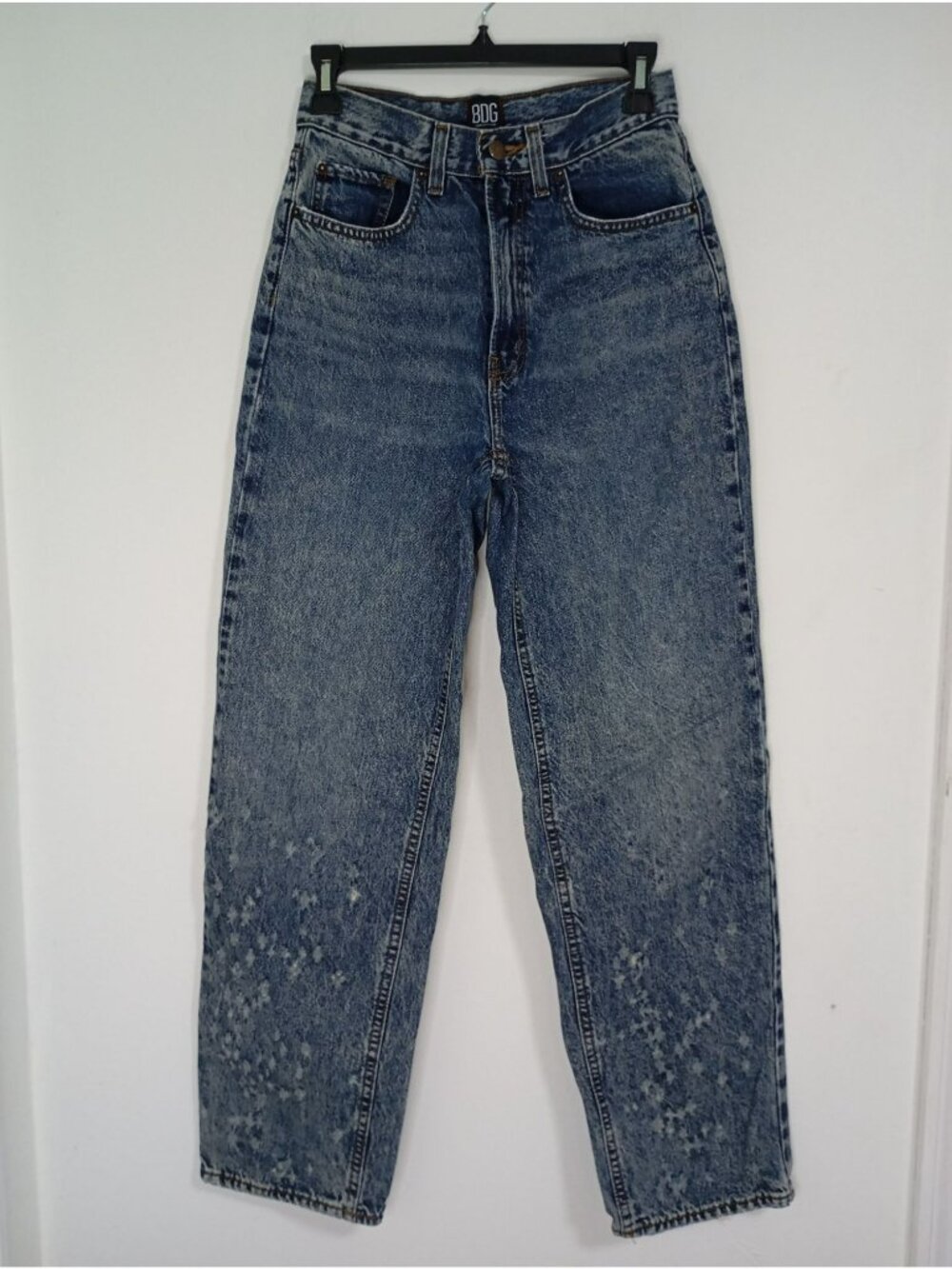 BDG High-Rise Baggy Jeans Womens Size 26 Distressed Acid Wash Denim 100% Cotton